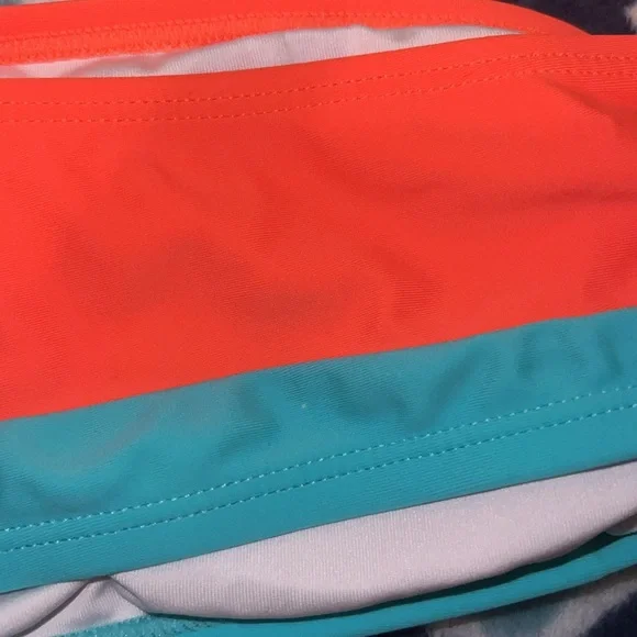 Colorblock Asymmetrical Bikini Set - Picture 5 of 9